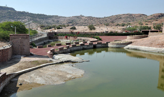 Water habitat retreat, Bijolai Palace, Jodhpur. 