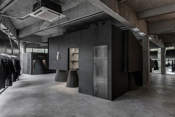 "HEIKE black concept store AN design indiaartndesign"