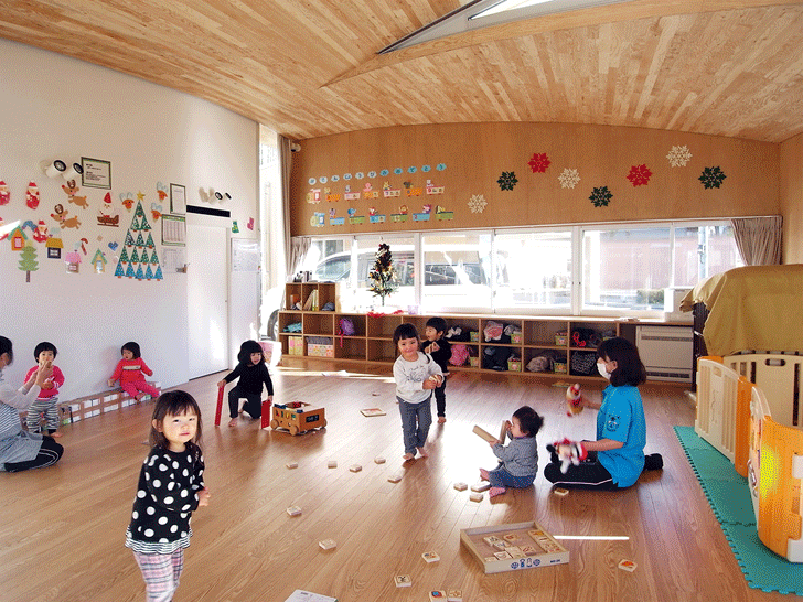 "children at play Takashige Yamashita indiaartndesign"