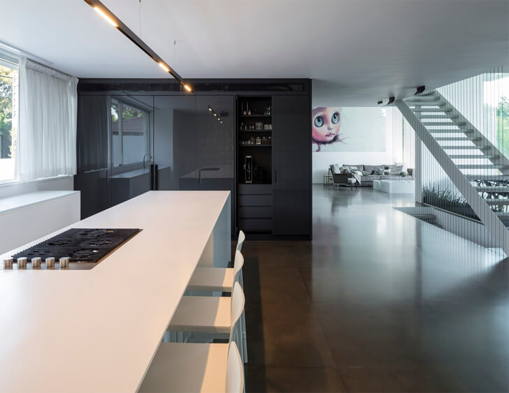 "open plan interiors black core house axelrod architects indiaartndesign"