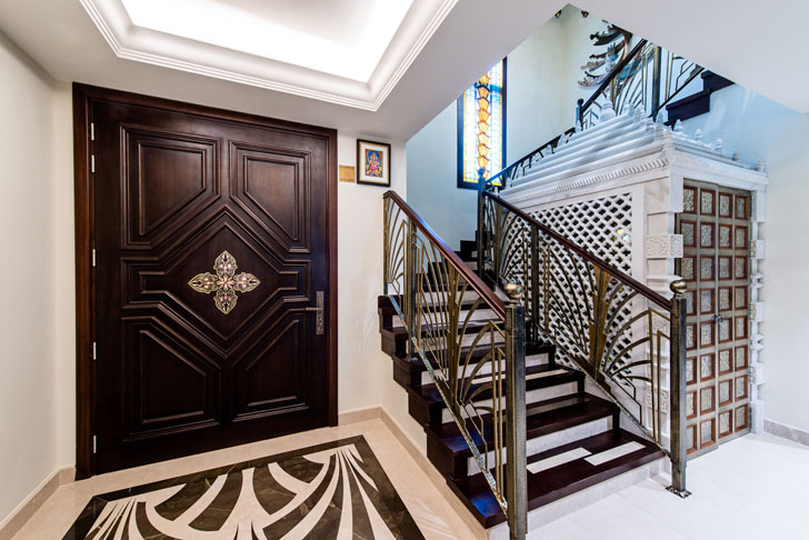 "grand staircase dubai villa sumessh menon indiaartndesign"