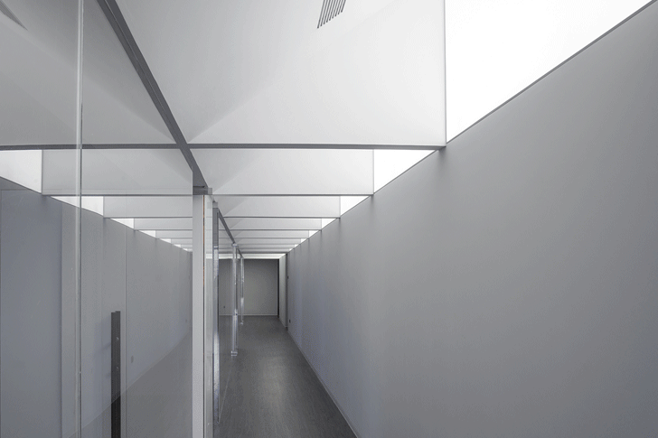 "corridor exhibition hall DL Atelier indiaartndesign"