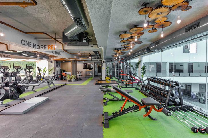 “work out zones gym Gandhinagar tHE gRID architects indiaartndesign”