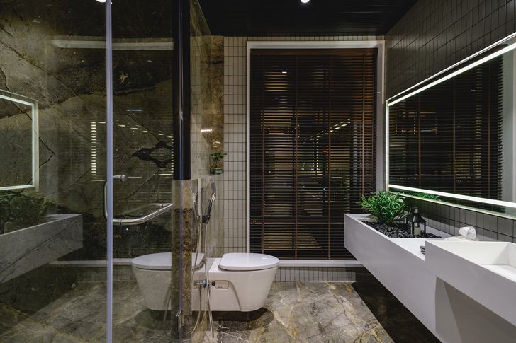 "luxurious bathroom pool house neogenesis+studio0261 indiaartndesign"