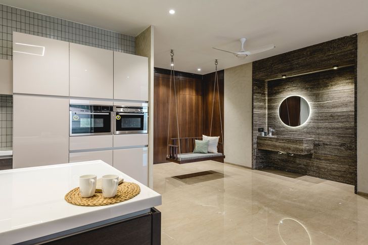 "spacious modern kitchen pool house neogenesis+studio0261 indiaartndesign"