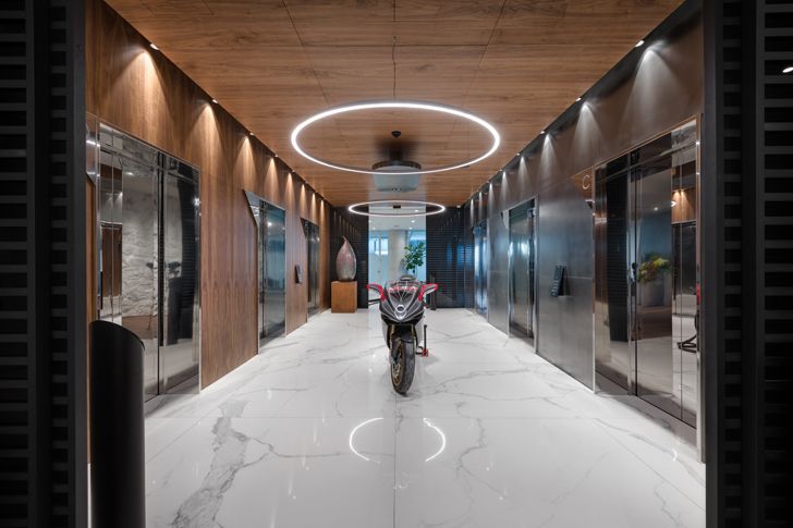 "lobby IQ business centre Sergey Makhno architects indiaartndesign”