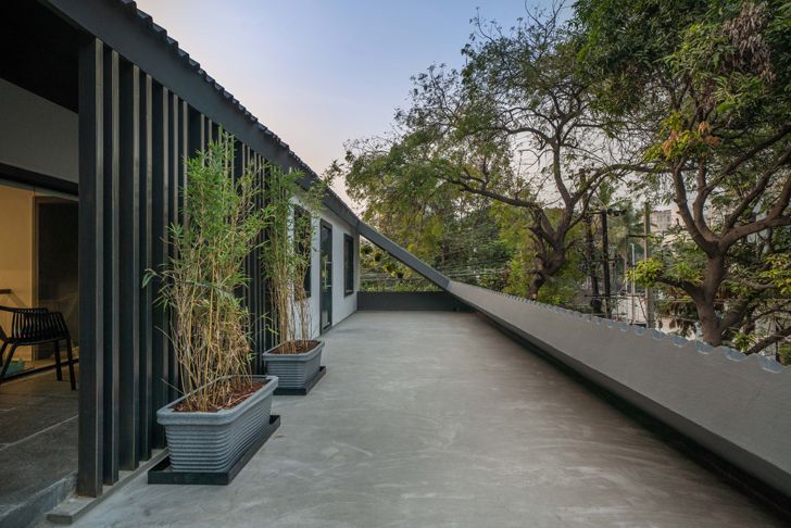 "terrace Numi office hyderabad Urban Zen Architects indiaartndesign"