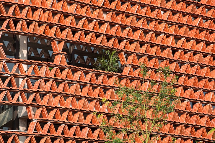 "brick tiles Ngoi Space HPArchitects indiaartndesign"