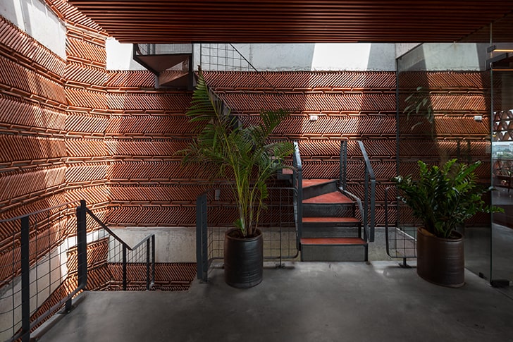 "interior walls Ngoi Space HPArchitects indiaartndesign"