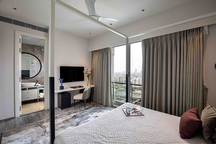 Beautiful view of City Penthouse Decorated With Neutral Tones