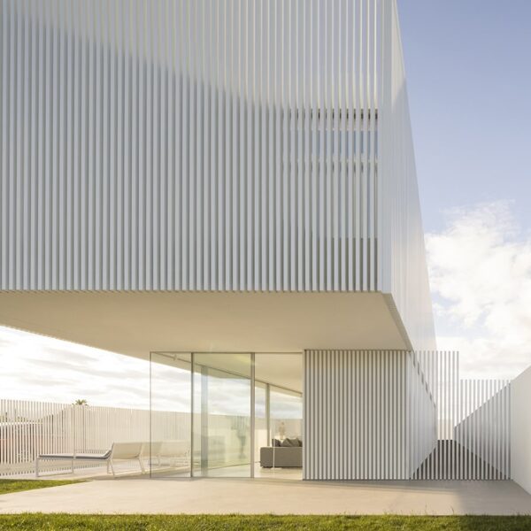 "Piera House FranSilvestreArquitectos indiaartndesign"