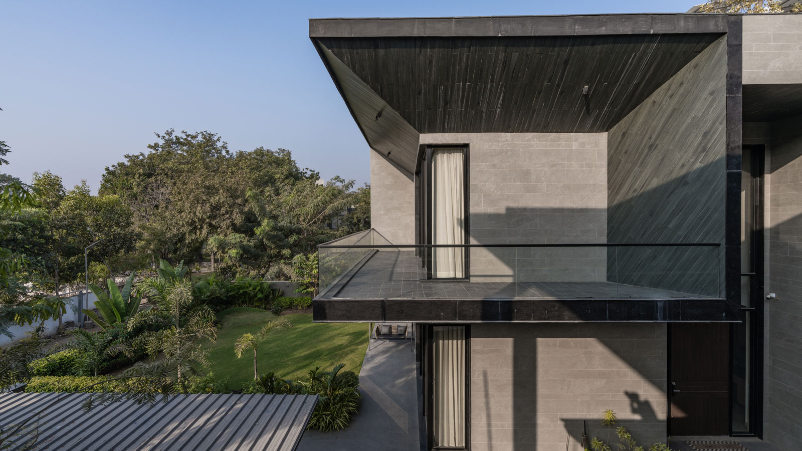 silhouette house in ahmedabad designed by designer's circle