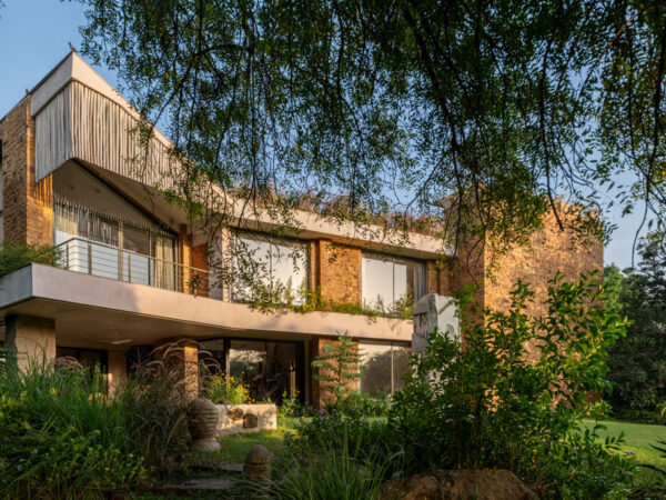 facade as structure designed by sferablue architects for their residence in ahmedabad