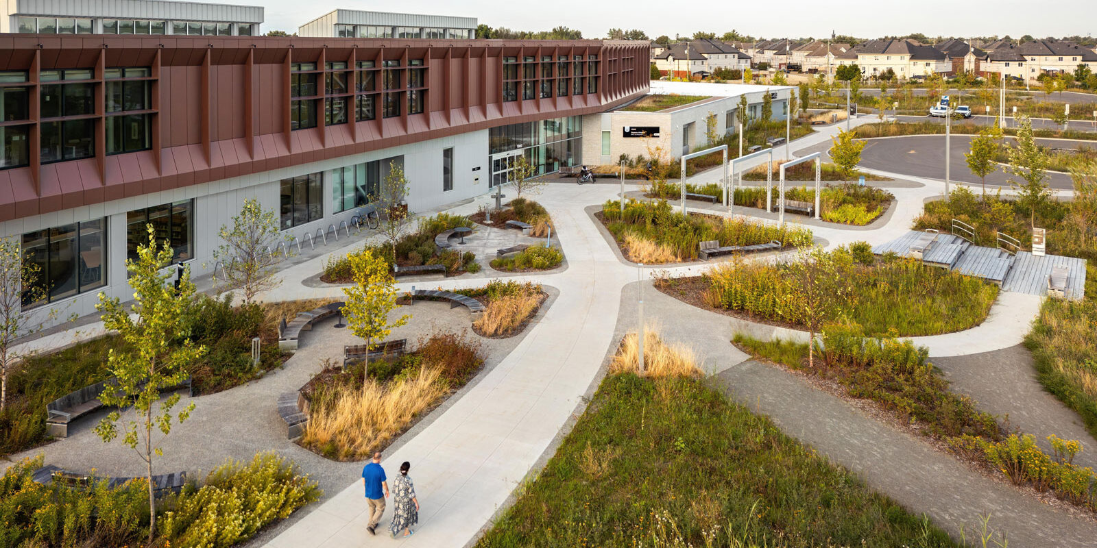 landscape architecture by projet paysage defines espace citoyen des confluents in laval, canada