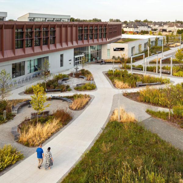 landscape architecture by projet paysage defines espace citoyen des confluents in laval, canada