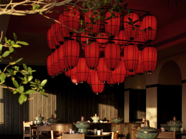 the Jinkunge Copper Hot Pot fine dine in Xian designed by IN.X.design strikes a delicate balance between cultural heritage and contemporary dining
