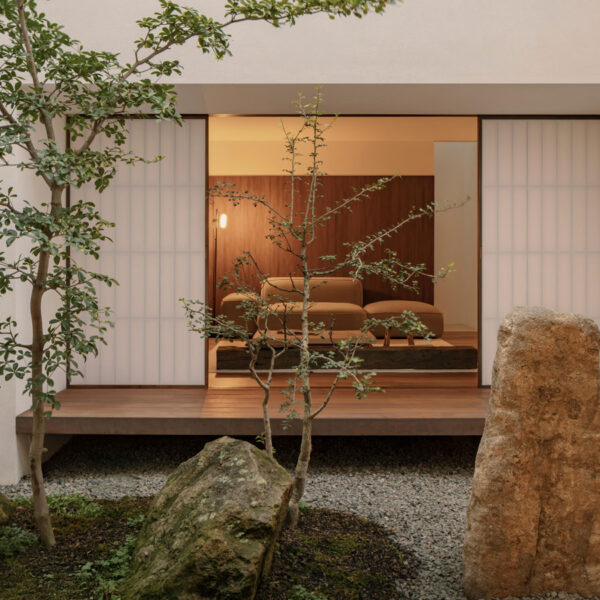 shoji screens orinet spaces around a central courtyard in the architect's own home in mexico designed by HW Studio