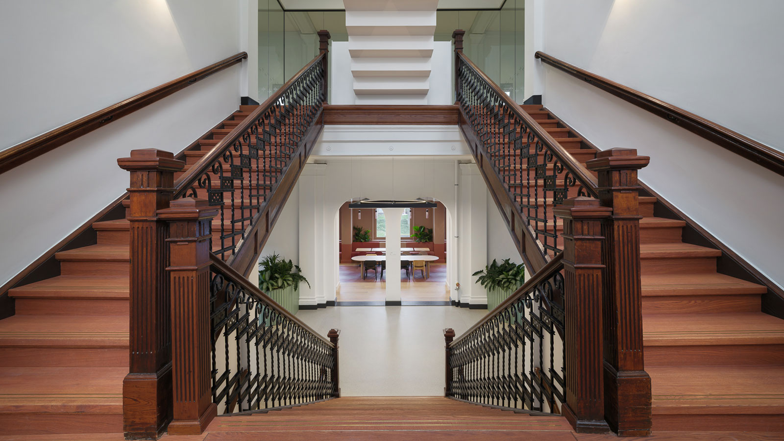 adaptive reuse of the courthouse building H in utrecht by dp6 and i29 architects