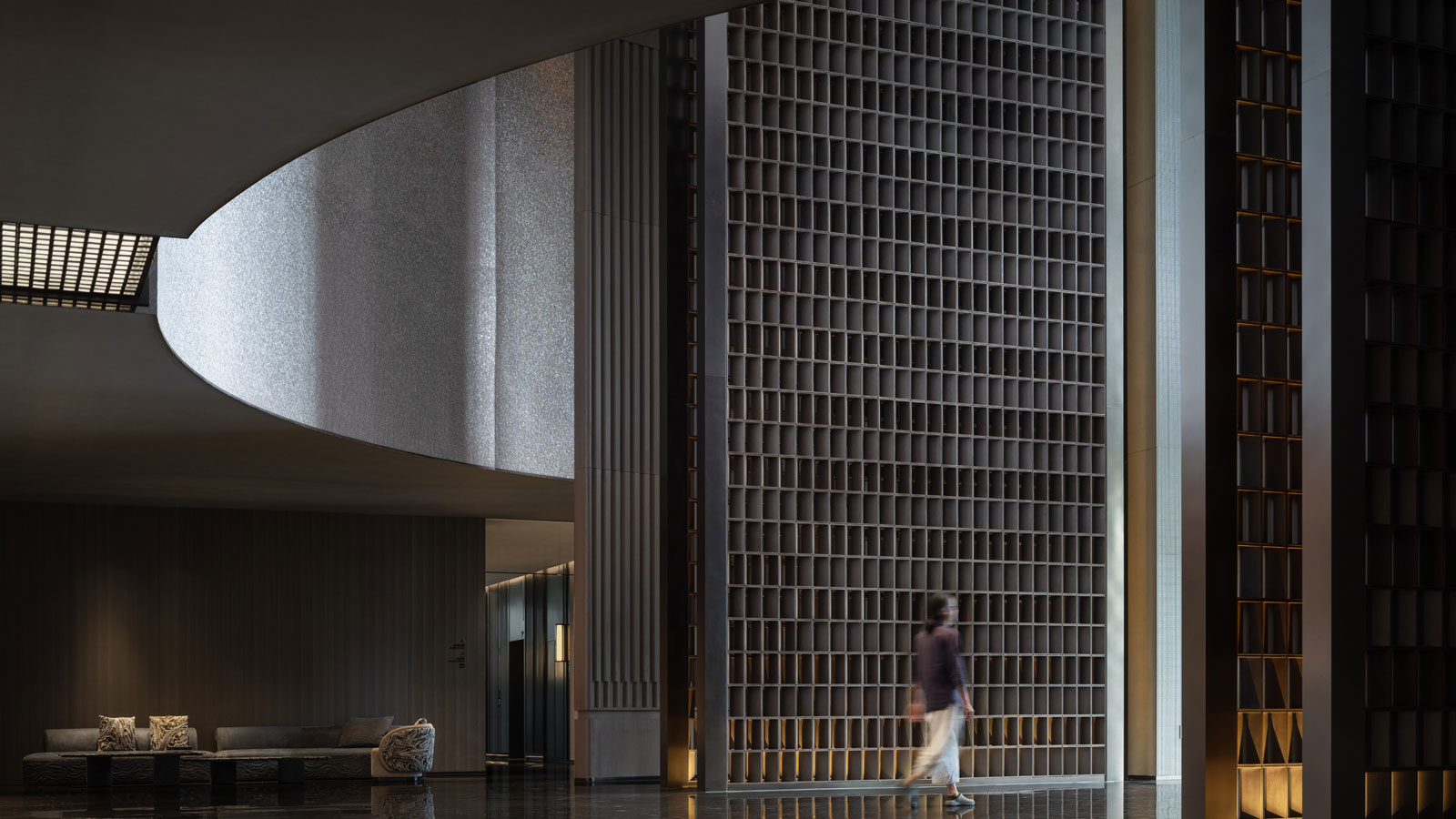 zhonghong wyndham grand hotel in chengdu designed by beijing DJX design