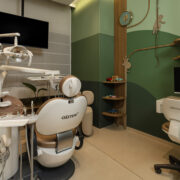 ak global dent clinic in gurugram designed by studio enligne