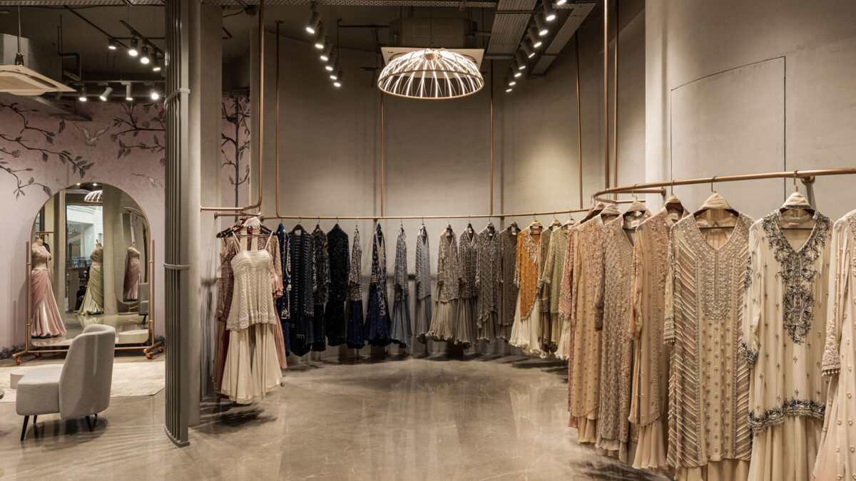 amitabh malhotra couture flagship in delhi designed by design plus architects and hyperfluid koncept designs